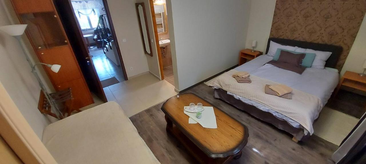 Villa Verteskacsa Vertesacsa ภายนอก รูปภาพ