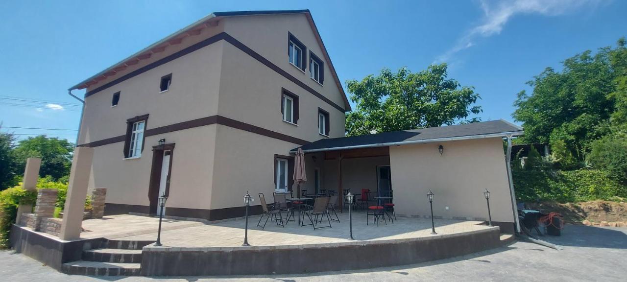 Villa Verteskacsa Vertesacsa ภายนอก รูปภาพ